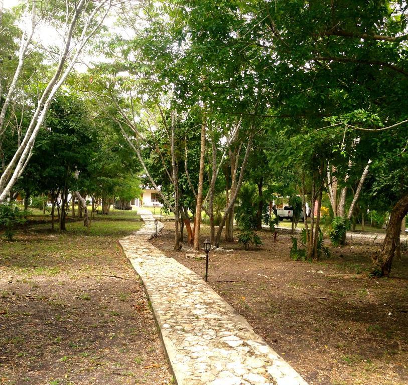 Hotel Villas Magen El Remate Exterior photo